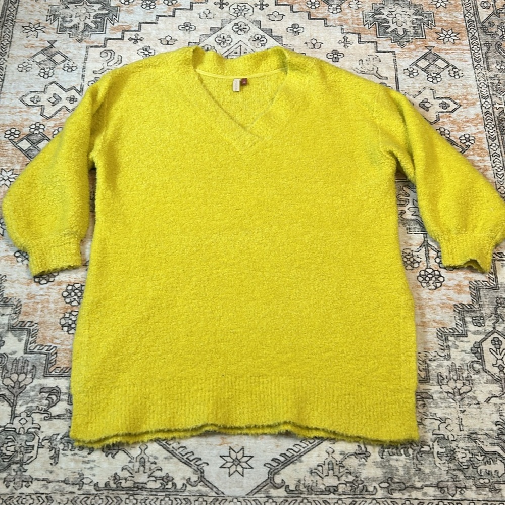 PILCRO XL Teddy V-Neck wool blend tunic sweater in bright yellow by Anthro - Picture 4 of 10
